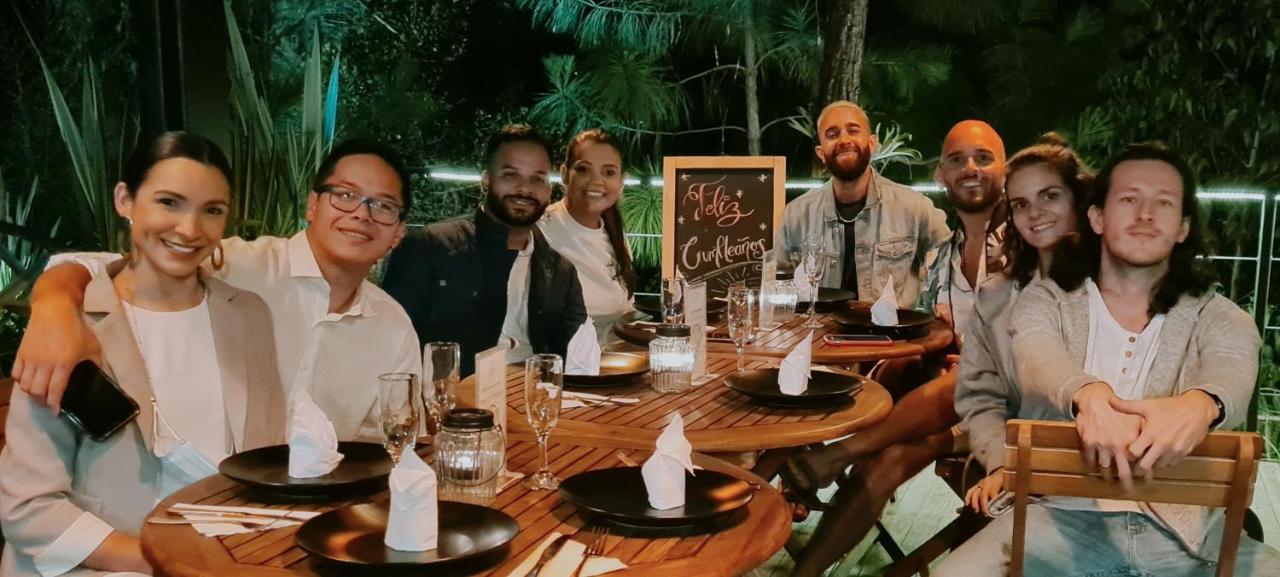 Domus Glamping Guatape Hotell Exteriör bild