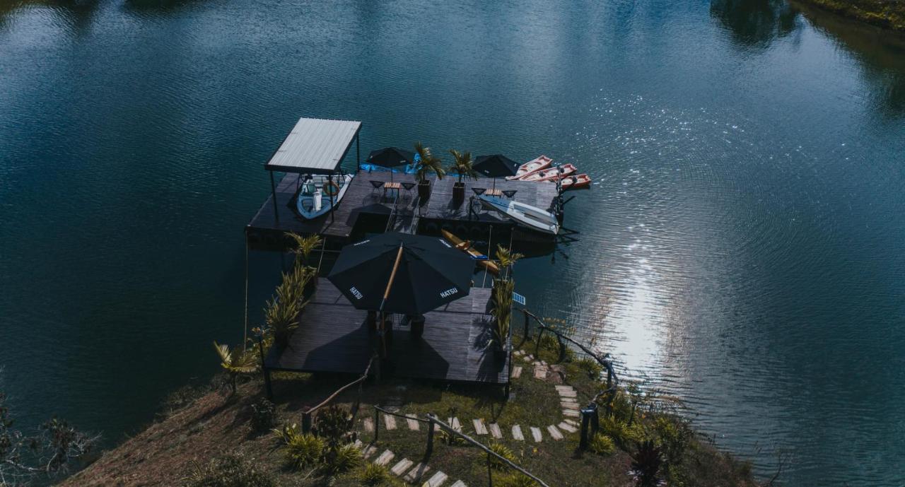 Domus Glamping Guatape Hotell Exteriör bild
