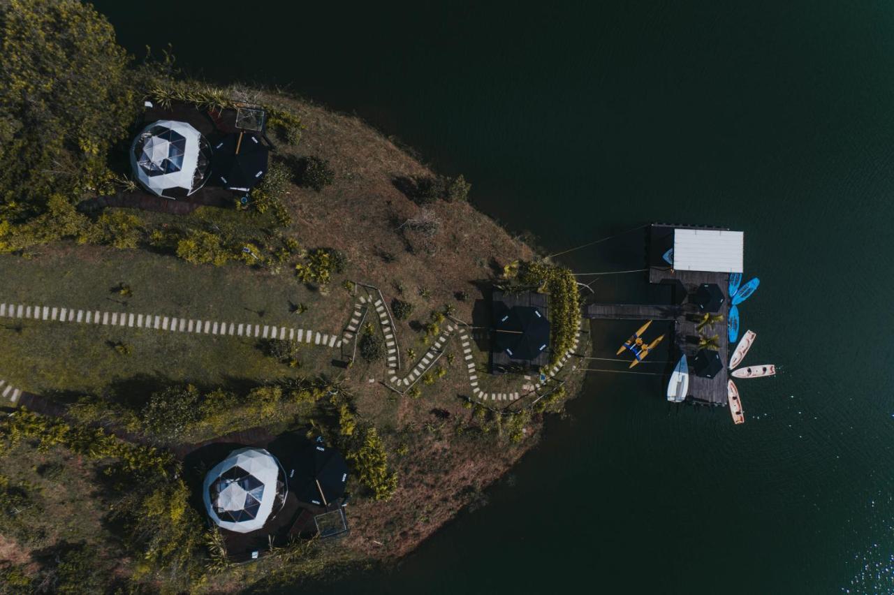 Domus Glamping Guatape Hotell Exteriör bild