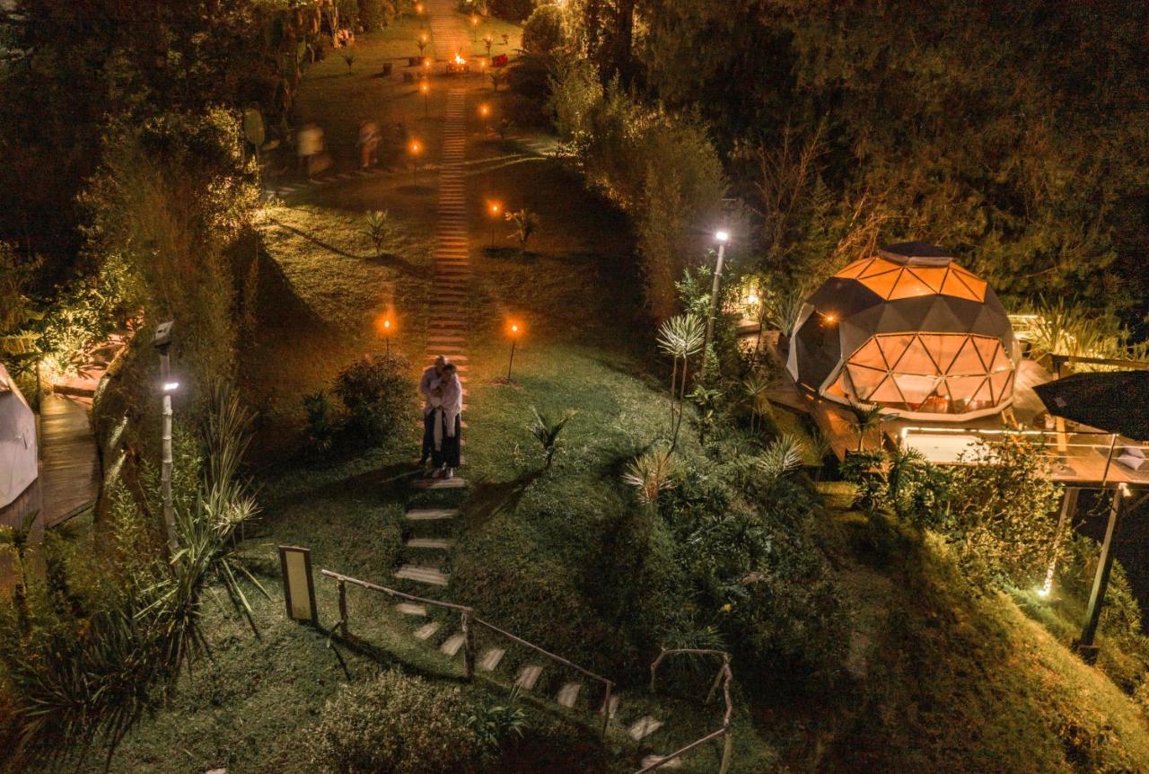 Domus Glamping Guatape Hotell Exteriör bild