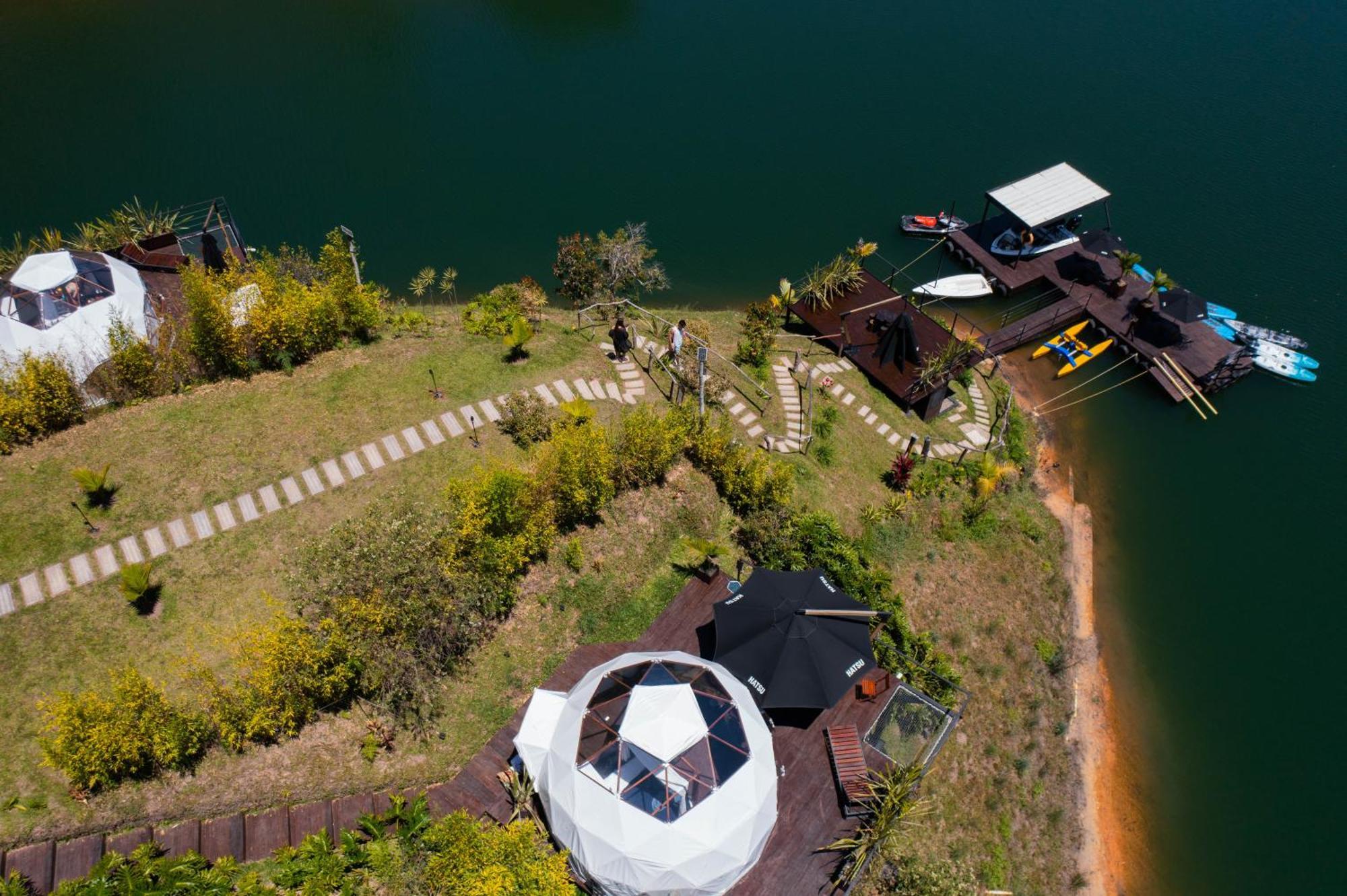 Domus Glamping Guatape Hotell Exteriör bild